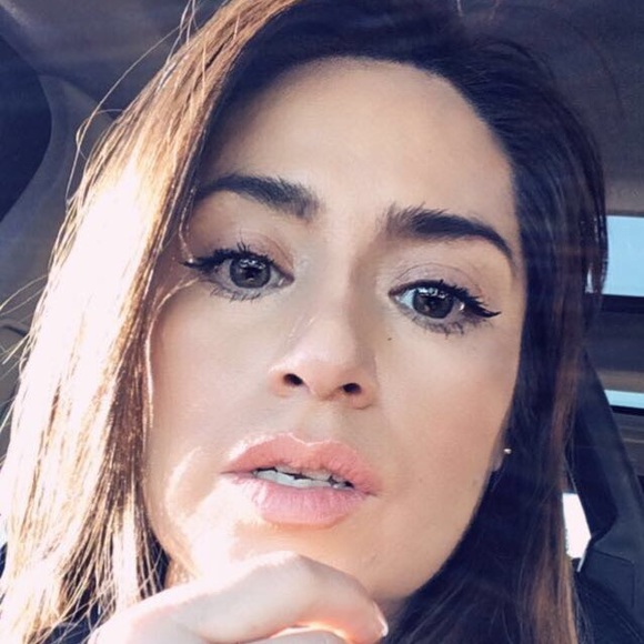 Meet your Posher, Violet - Picture 1 of 1